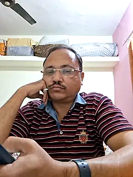 Snapshot of suraj696 chatting on 17, 11, 2025 suraj696 online show from 17, 11, 2025