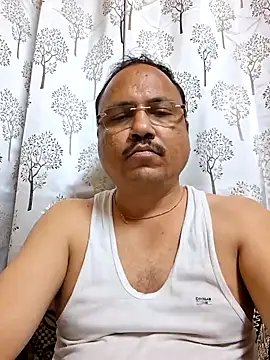 Snapshot of suraj696 chatting on 25, 11, 2025 suraj696 online show from 25, 11, 2025