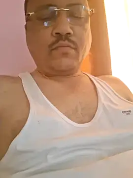 Snapshot of suraj696 chatting on 1, 3, 2026 suraj696 online show from 1, 3, 2026