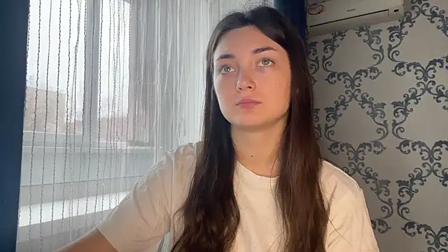 Snapshot of TwotyBright chatting on 27, 11, 2025 TwotyBright online show from 27, 11, 2025