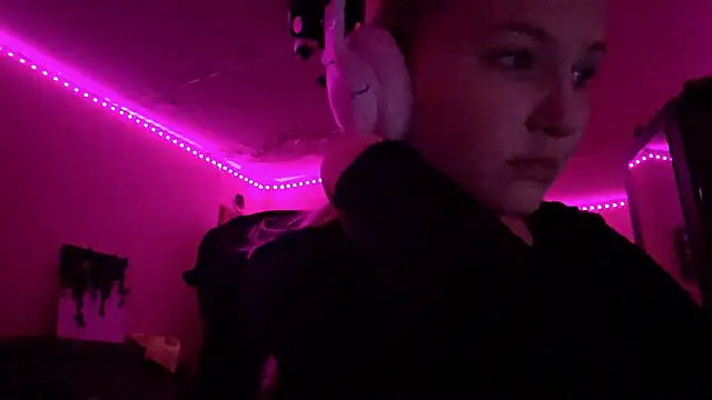 KarinRobertson online show from 16, 11, 2025