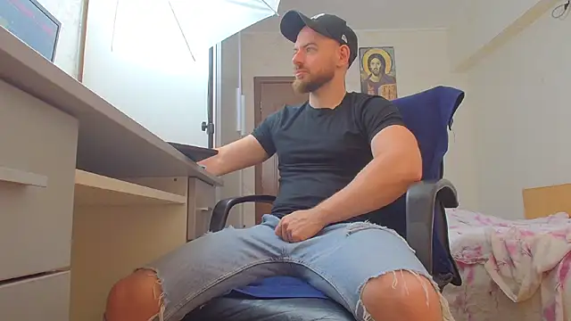Snapshot of Ryanstone_ chatting on 8, 6, 2026 Ryanstone online show from 8, 6, 2026