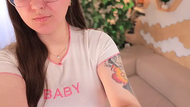 Snapshot of ryzen9800x3d chatting on 3, 11, 2025 ryzen9800x3d online show from 3, 11, 2025