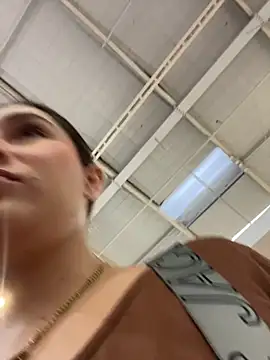 Snapshot of celeste_Velez chatting on 5, 11, 2025 celeste Velez online show from 5, 11, 2025