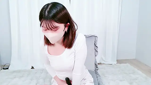 Snapshot of MIYU_ chatting on 2, 11, 2025 MIYU  online show from 2, 11, 2025