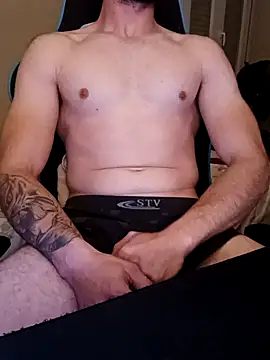 Snapshot of alberto_g93 chatting on 14, 12, 2025 alberto g93 online show from 14, 12, 2025