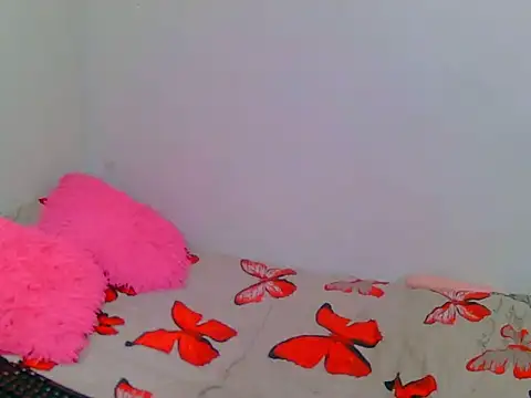 Snapshot of SweetSavage18 chatting on 22, 11, 2025 SweetSavage18 online show from 22, 11, 2025