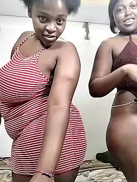 Snapshot of SweetSavage18 chatting on 3, 12, 2025 SweetSavage18 online show from 3, 12, 2025