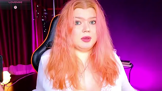 Snapshot of AriettaHeart chatting on 25, 11, 2025 AriettaHeart online show from 25, 11, 2025