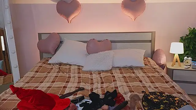 WICKEDEMBER online show from 14, 2, 2026