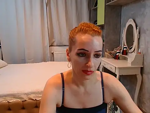 Snapshot of AnneDevrim chatting on 12, 11, 2025 AnneDevrim online show from 12, 11, 2025