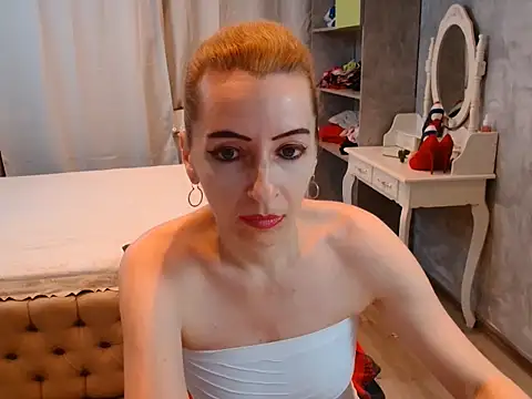 Snapshot of AnneDevrim chatting on 2, 12, 2025 AnneDevrim online show from 2, 12, 2025