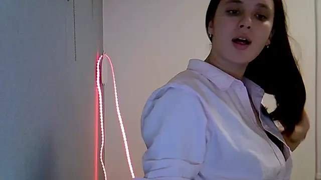 KiraHoney online show from 7, 1, 2026