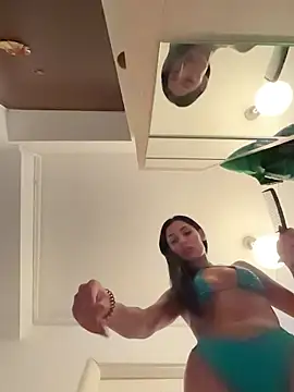 Snapshot of VickyM99 chatting on 8, 11, 2025 VickyM99 online show from 8, 11, 2025