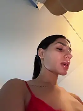 Snapshot of VickyM99 chatting on 11, 11, 2025 VickyM99 online show from 11, 11, 2025