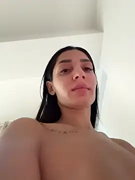 Snapshot of VickyM99 chatting on 13, 11, 2025 VickyM99 online show from 13, 11, 2025