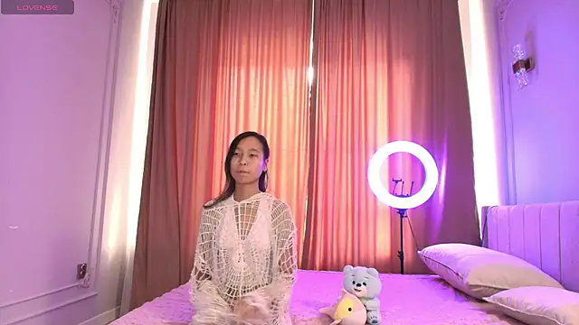 lihnpham online show from 16, 11, 2025