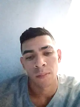 Snapshot of Drian1010 chatting on 3, 11, 2025 Drian1010 online show from 3, 11, 2025