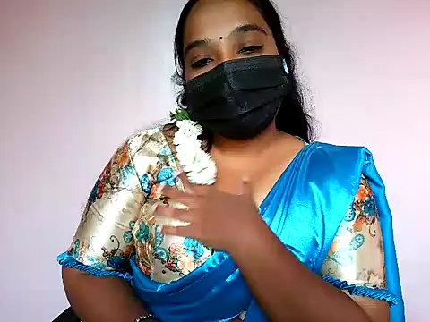 Snapshot of Mathi_cam chatting on 19, 6, 2026 Mathi cam online show from 19, 6, 2026