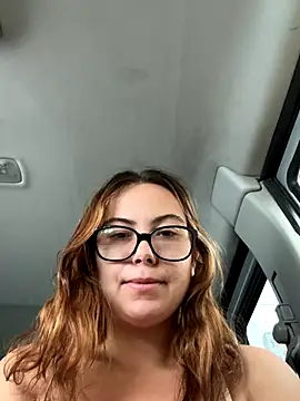 Snapshot of FreakyDreama chatting on 12, 11, 2025 FreakyDreama online show from 12, 11, 2025