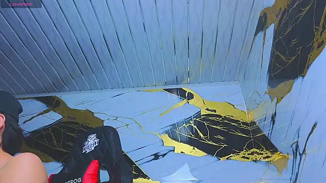 Snapshot of Suarezz10_ chatting on 25, 11, 2025 Suarezz10 online show from 25, 11, 2025