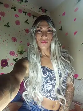 Snapshot of Sthefy_luna131 chatting on 13, 11, 2025 Sthefy luna131 online show from 13, 11, 2025