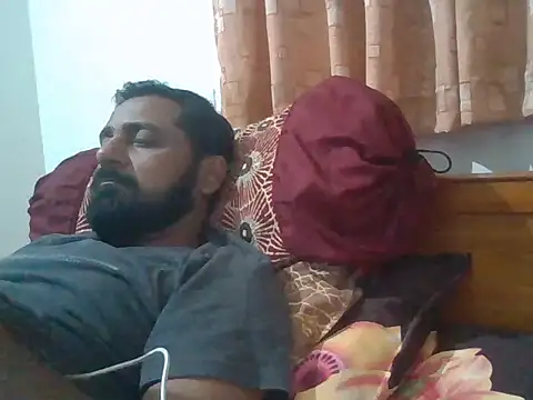 Snapshot of RubyEntity chatting on 13, 11, 2025 RubyEntity online show from 13, 11, 2025