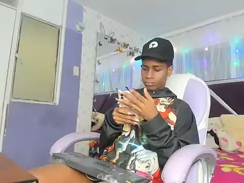 Snapshot of Santy_bigcock_01 chatting on 21, 11, 2025 Santy bigcock 01 online show from 21, 11, 2025