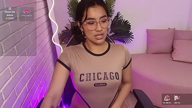 PEACHY TAY online show from 18, 12, 2025