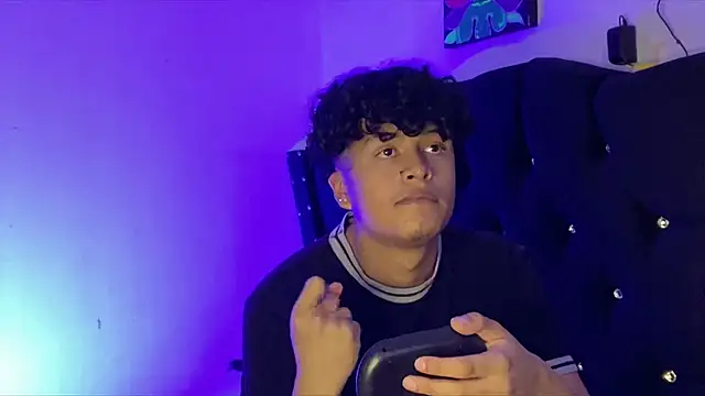 CyrusAndGrase online show from 13, 1, 2026