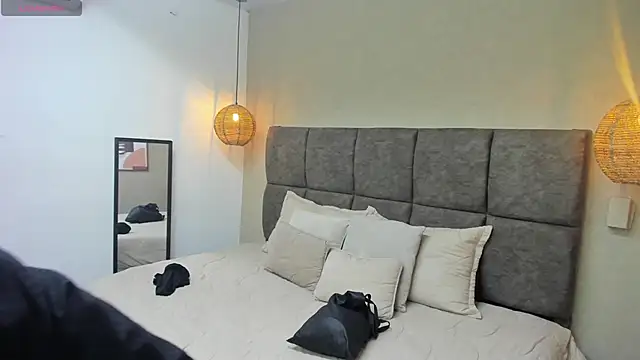 Snapshot of annie__20 chatting on 19, 11, 2025 annie 20 online show from 19, 11, 2025