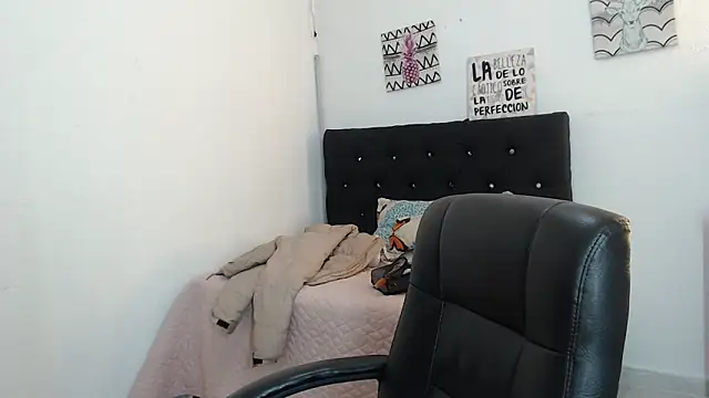 lyam ebony  online show from 20, 2, 2026