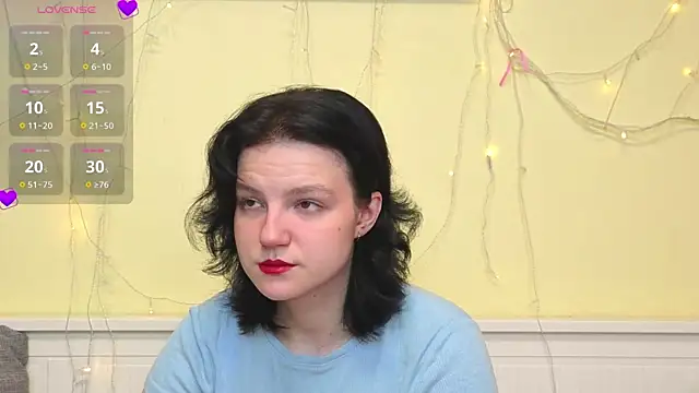 LatinaHuguenin online show from 18, 12, 2025