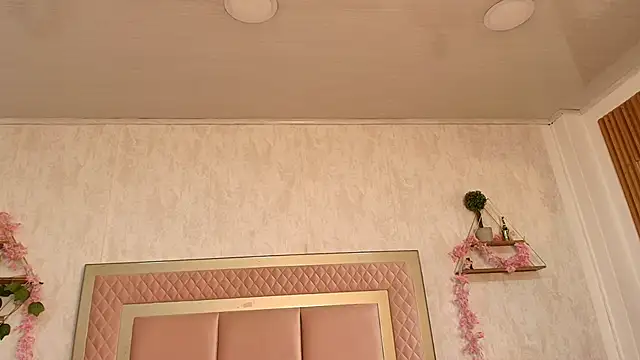 Madhison 5 online show from 13, 2, 2026