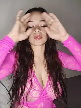 danielamonet online show from 30, 4, 2026