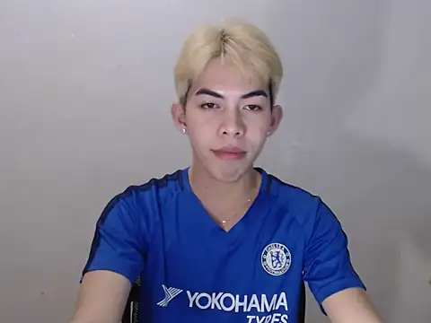 Urhotsilverboy online show from 9, 6, 2026