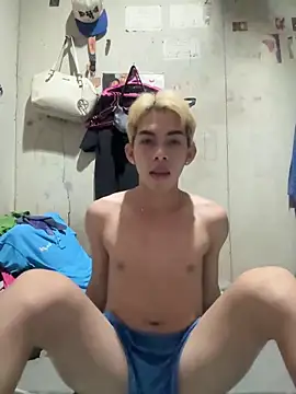 Urhotsilverboy online show from 10, 6, 2026