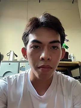 Urhotsilverboy online show from 28, 7, 2026