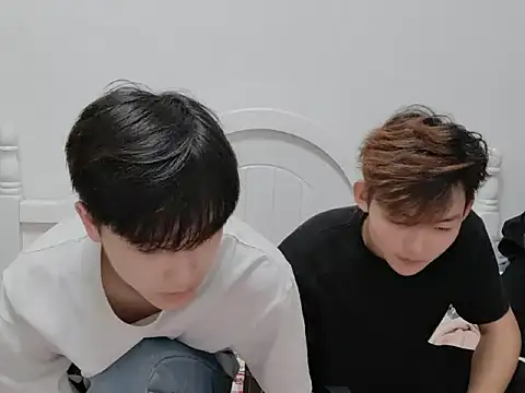 xiaomeng2563 online show from 5, 11, 2025