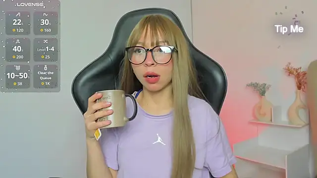 LuluuBerry online show from 14, 11, 2025