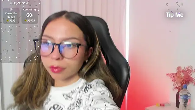 LuluuBerry online show from 15, 12, 2025