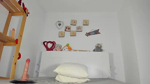 Blueee diamond online show from 16, 4, 2026