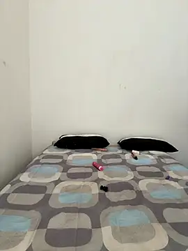 NiaLong21  online show from 16, 11, 2025