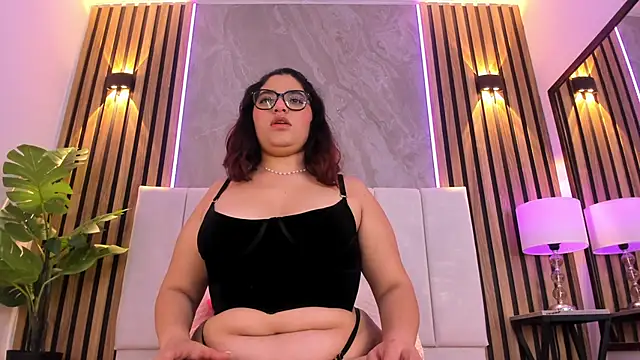 Carlotta de velour online show from 9, 4, 2026