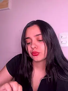 candicewest  online show from 9, 11, 2025