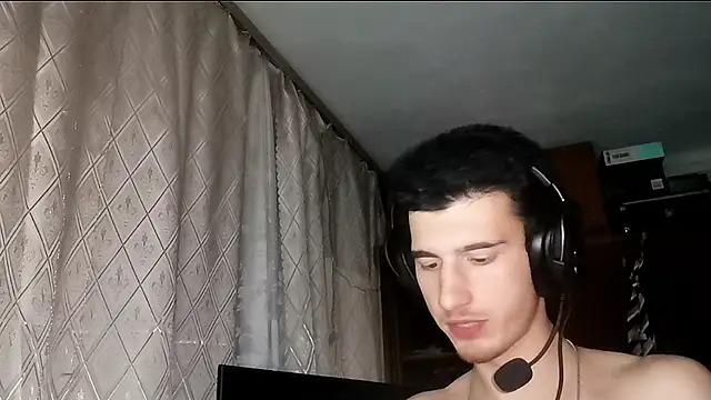 JamesLagerfeld online show from 11, 11, 2025