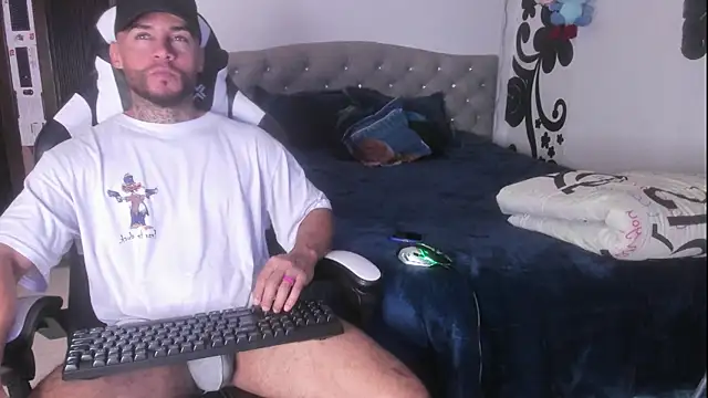 couple-hothot online show from 25, 11, 2025