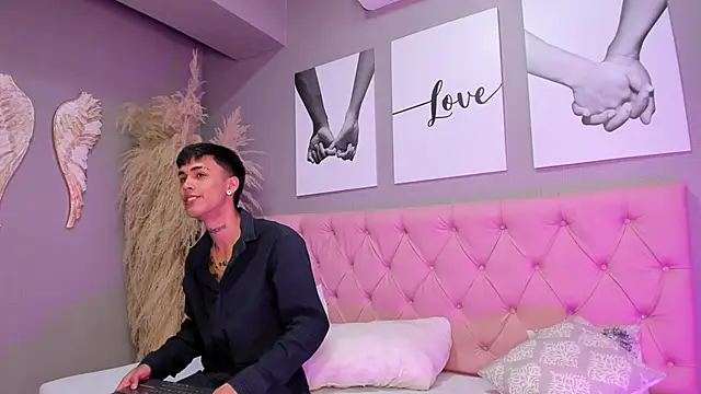 Snapshot of Aitana_valverde chatting on 10, 11, 2025 Aitana valverde online show from 10, 11, 2025