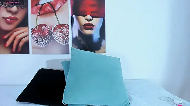 Andhrea Vale online show from 7, 1, 2026