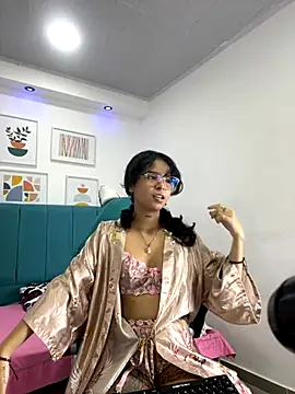  vaiolet owo online show from 15, 11, 2025